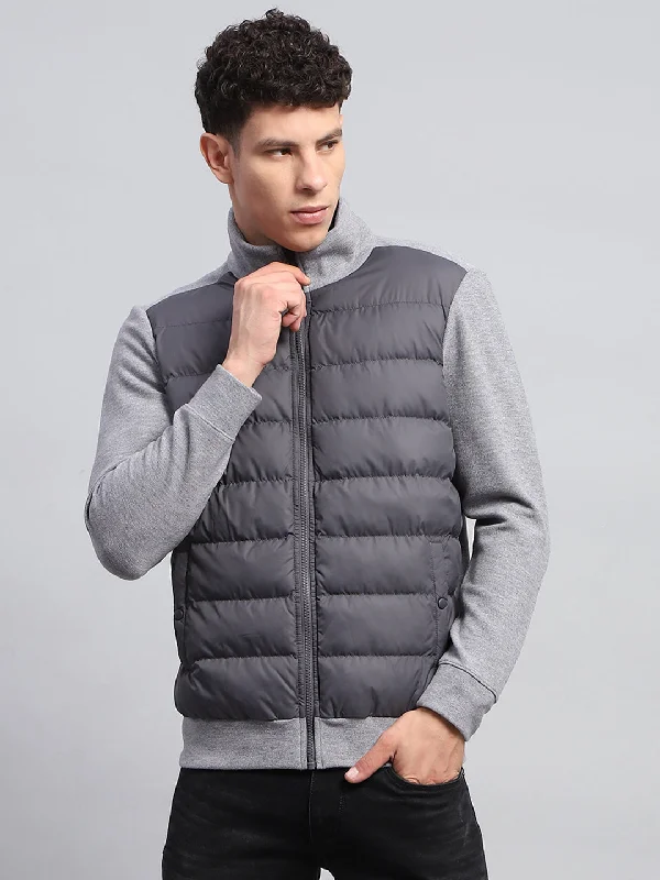 Men's versatile raincoat-Men Grey Solid Collar Full Sleeve Jacket