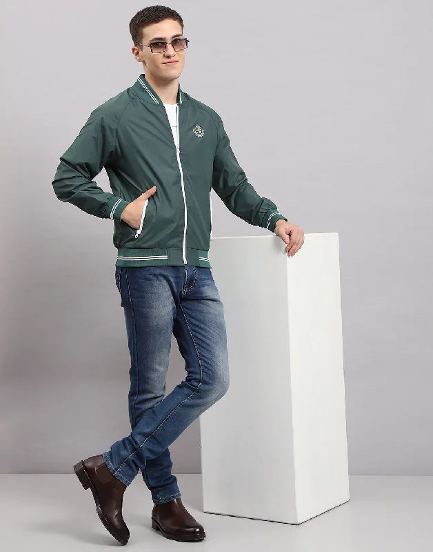 Men's breathable casual jacket-Men Olive Solid Mock Neck Full Sleeve Jacket