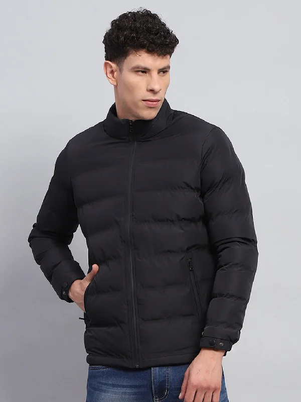 Men's versatile fleece jacket-Men Black Solid Mock Neck Full Sleeve Jacket