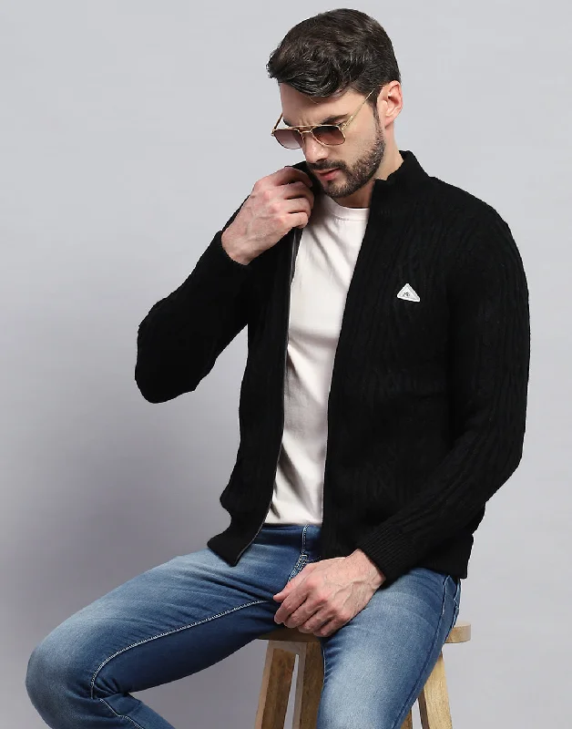 Men's relaxed fit raincoat-Men Black Self Design Turtle Neck Full Sleeve Jacket