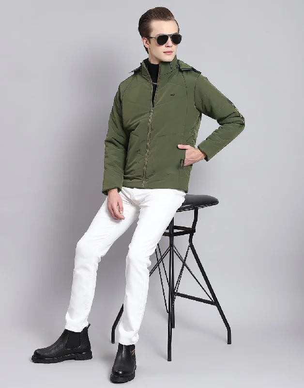 Men's tech-inspired rain jacket-Men Olive Solid Hooded Full Sleeve Jacket